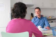 Beratungsituation beim Ambulant betreuten Wohnen