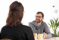 psychisch kranke junge Frauen