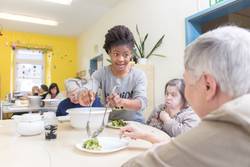 Mittagessen im Martinshaus